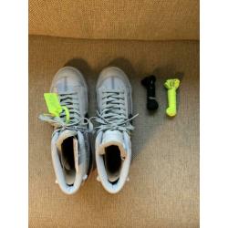 Serena Off-White Blazers