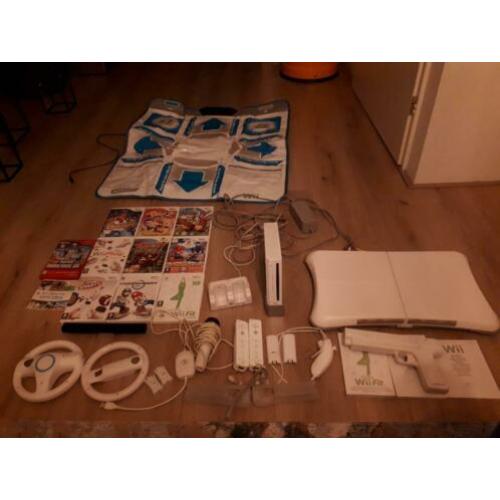 Nintendo Wii inclusief spellen en andere toebehoren