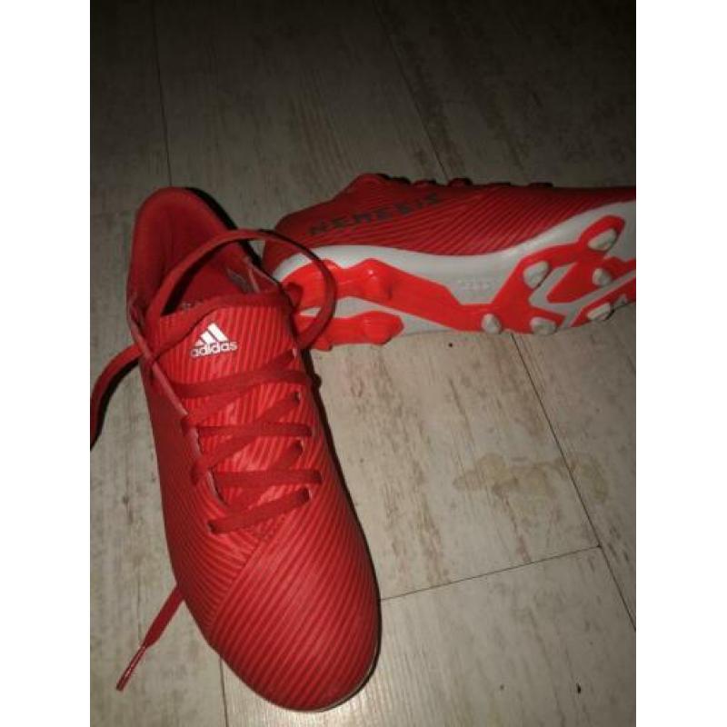 TE KOOP nieuwe Adidas voedbal schoenen