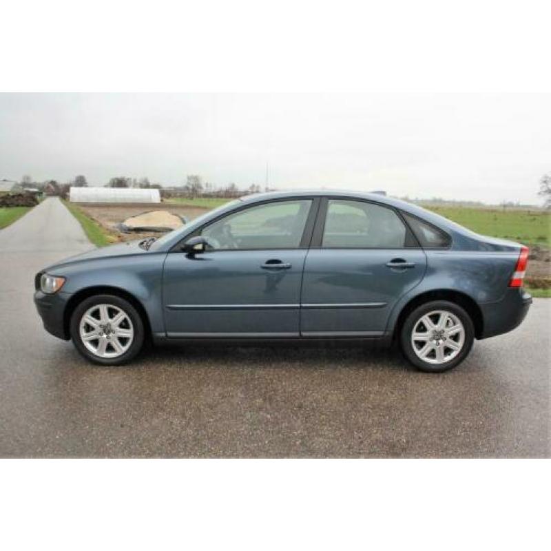 Volvo S40 1.8 AIRCO / NAVI / CRUISECONTROLE / PDC / LEDER