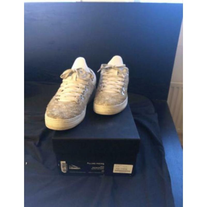 Filling pieces 40