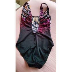 Nieuwe badpak, zwart-roze, maat 40, cup b met beugel