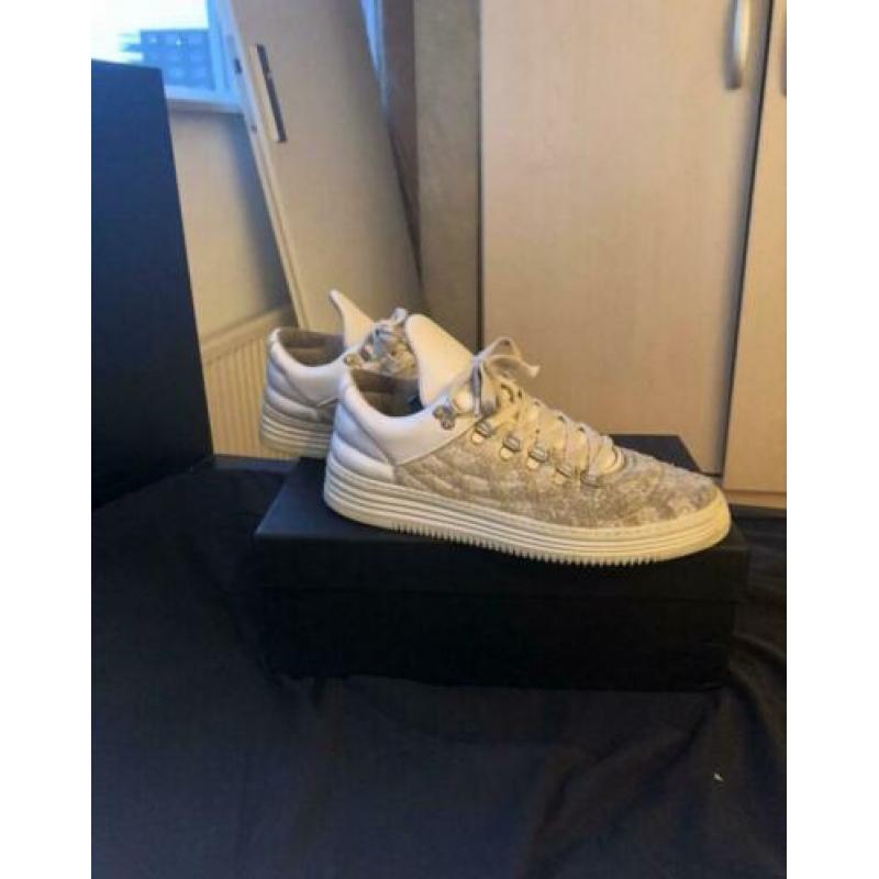 Filling pieces 40