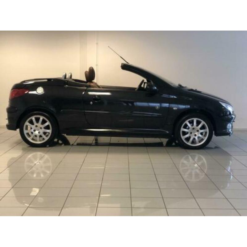 Peugeot 206 CC 1.6i 16v Roland Garros [ Leer Clima LMV ]