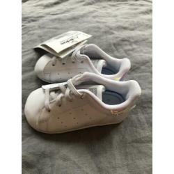 Adidas - Stan Smith Crib - mt 18