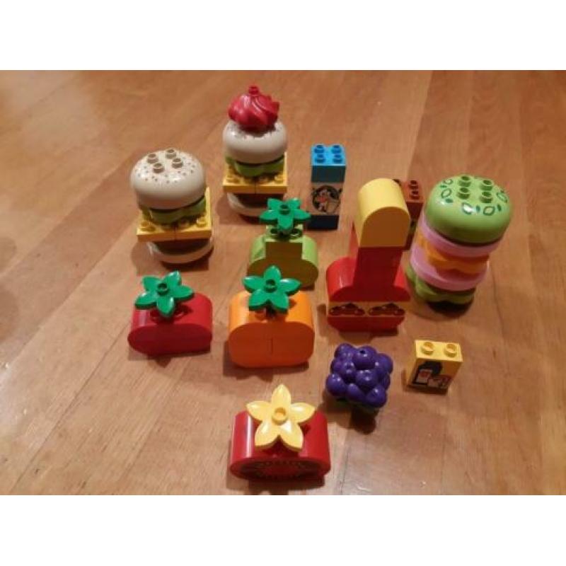 Veel duplo complete sets oa Minnie Mouse, eten, boot en auto
