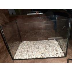 10 liter aquarium met nodige toebehoorde