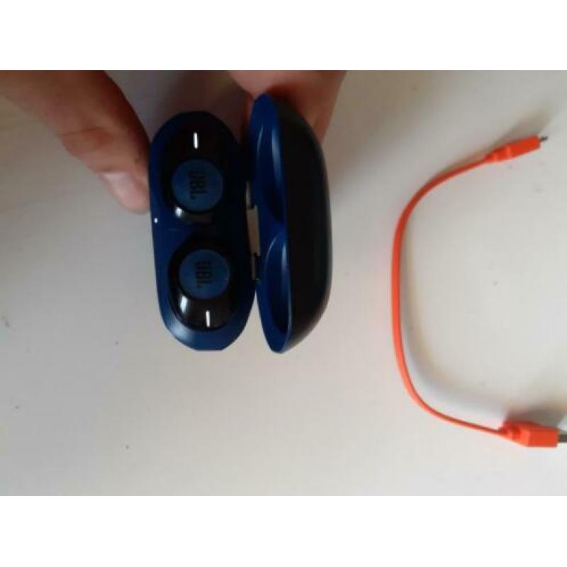 jbl tune 120TWS MOET NU WEG €35