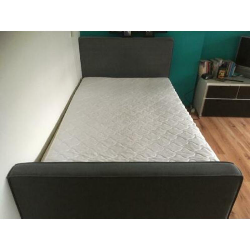 Bed - twijfelaar
