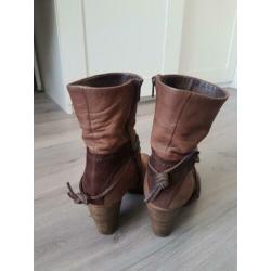 Bruine dames laarsjes maat 38