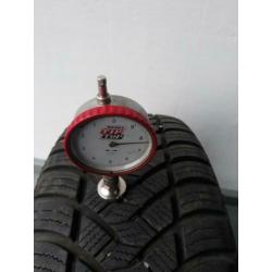 2 x 195/50/15 Maxxis All seasons 7mm profiel 75,- ALL IN!