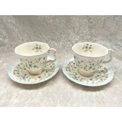 2 Prachtige puntgave brocante ROYAL ALBERT theekopjes