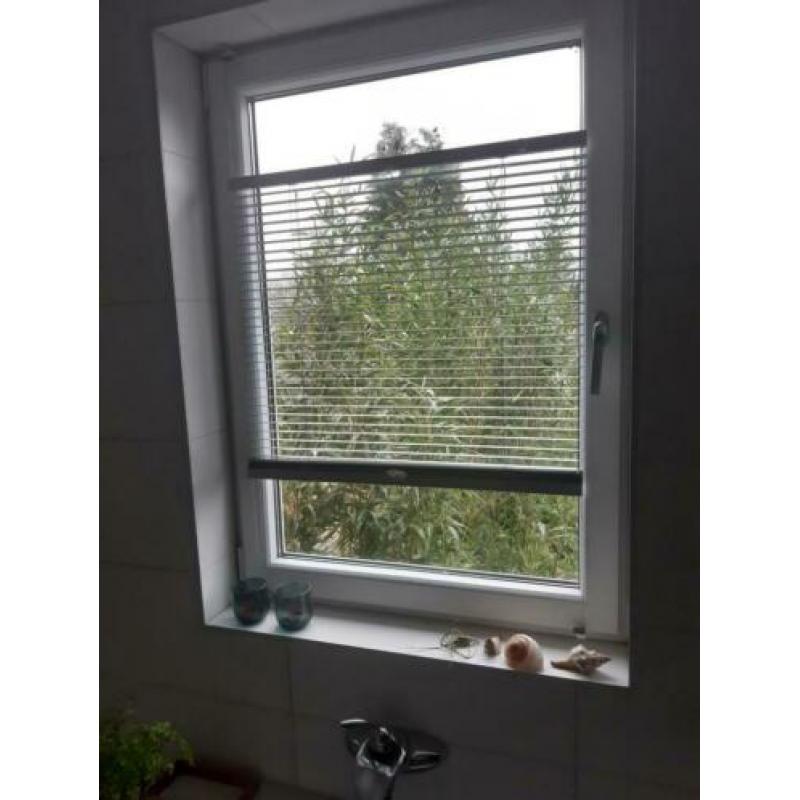Nieuwe Luxaflex aluminium badkamer kwaliteit