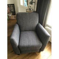 Bank met twee bijbehorende stoelen