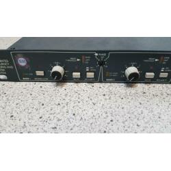 BSS fds360 digital frequency crossover