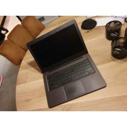 Ultrabook Asus UX305FA / Ultra-dun, 13,3" FullHD, 128GB, 4GB
