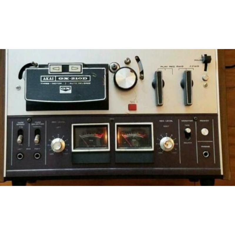 AKAI GX 210D tapedeck