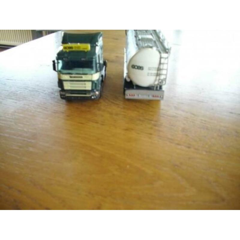 Goes transport DE MEERN .Tekno Scania 125 L met tanktrailer