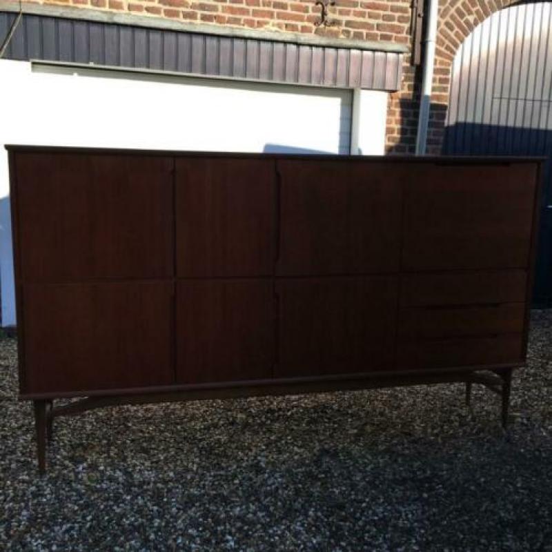 Highboard / Credenza Deens design Børge Mogensen