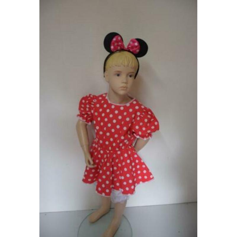 Verkleedkleren:Minnie Mouse jurk met broekje en oortjes 104