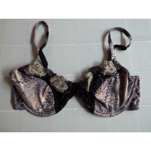 BH zwart design met Rozen look mt.80 Cup B Spiedel