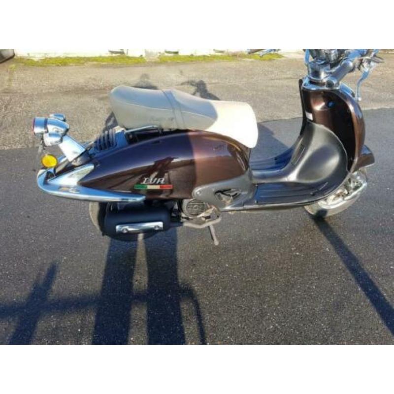 Iva grande retro snorscooter