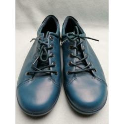 New! Ecco 40 casual sneakers super soft leather