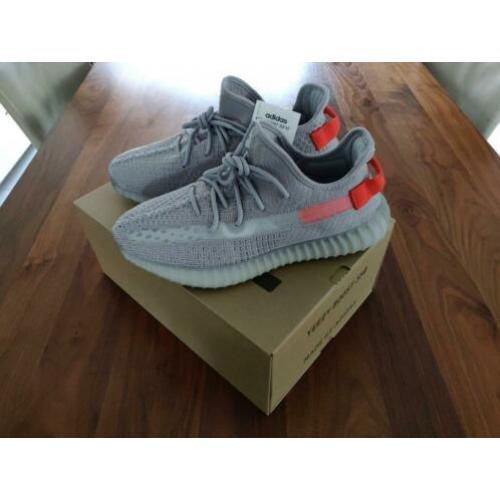 Yeezy boost 350 Taillight, Tail light maat 44 2/3, 10.5
