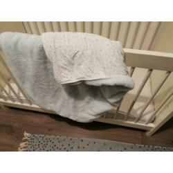 8 babydekentjes