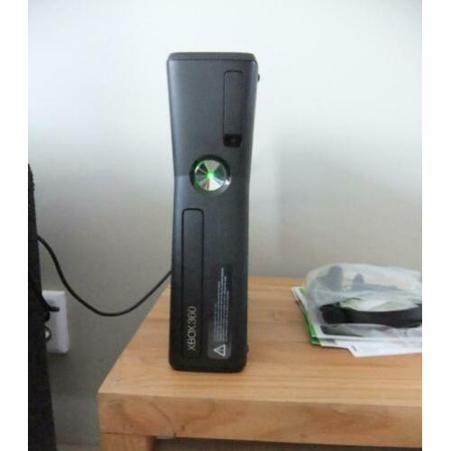 Xbox 360 Console Slim (250 GB)