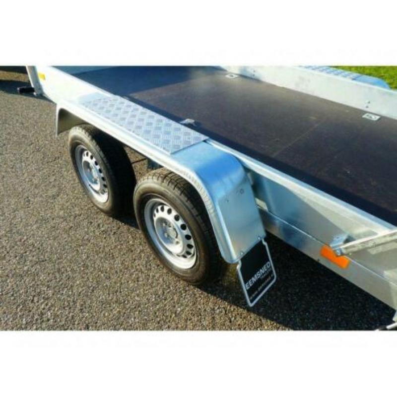 Bij Eemsned machinetransporter .OPRUIMING € 2295,--