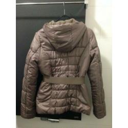 Gewatteerde winter jas H&M XS taupe/bruin Gesp, Capuchon/mut
