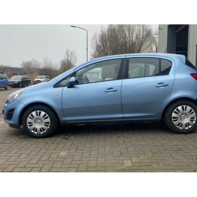 Opel Corsa 1.4-16V Cosmo
