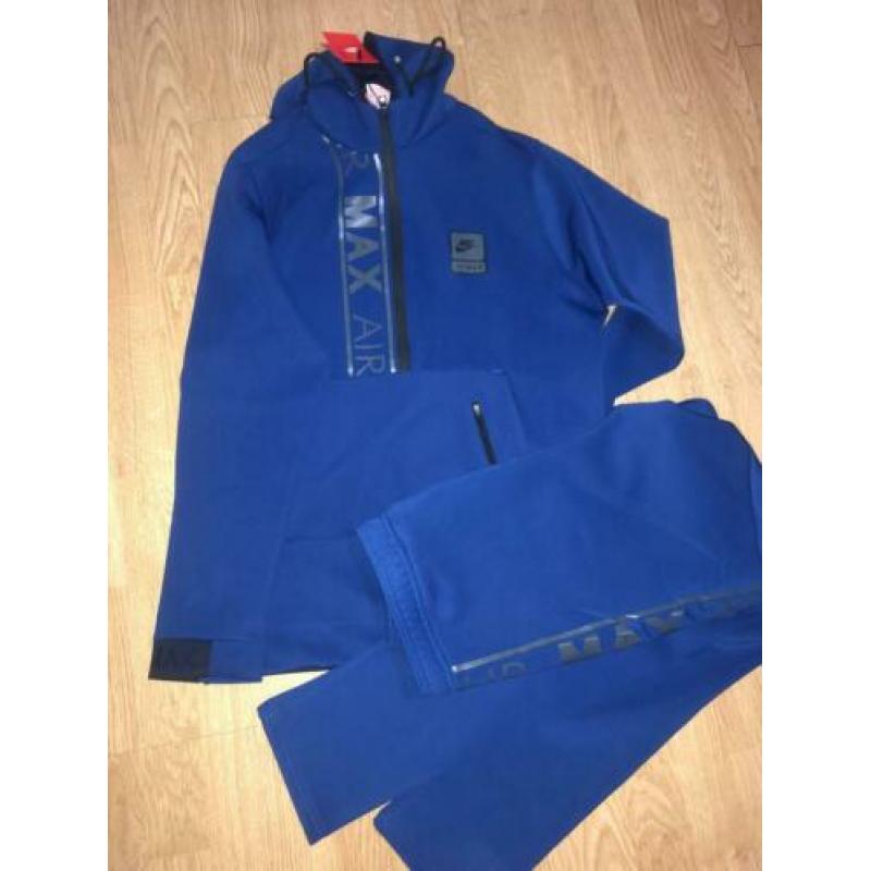 Nike trainingspak nieuw!