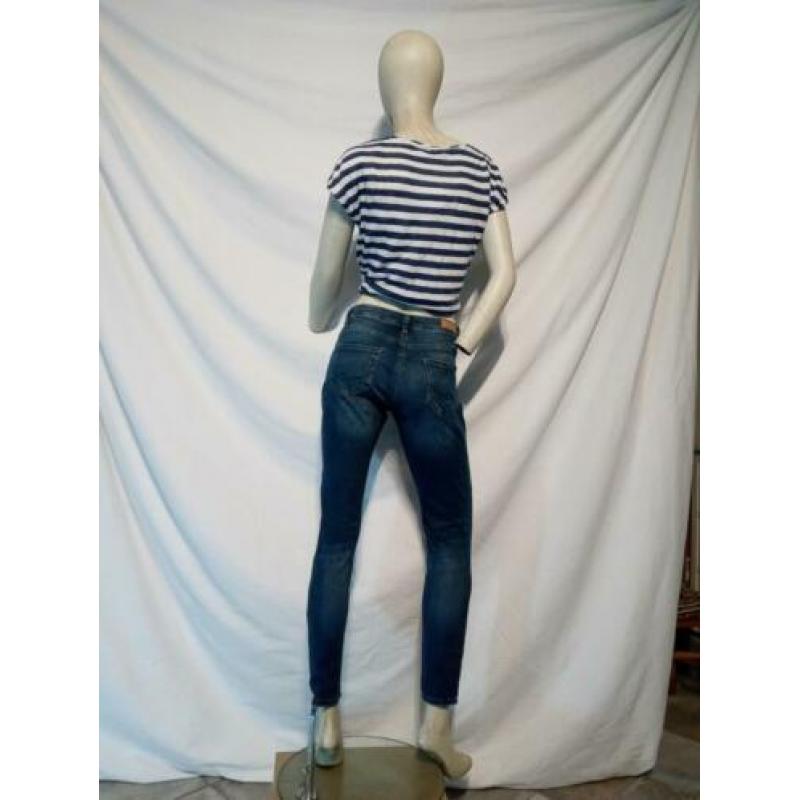 EDC (Esprit) W28-L30 jegging fit