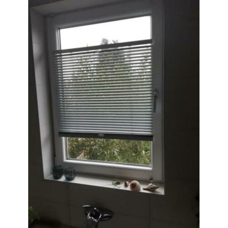 Nieuwe Luxaflex aluminium badkamer kwaliteit