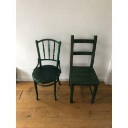 2 Schoolstoeltjes + 2 gratis stoelen