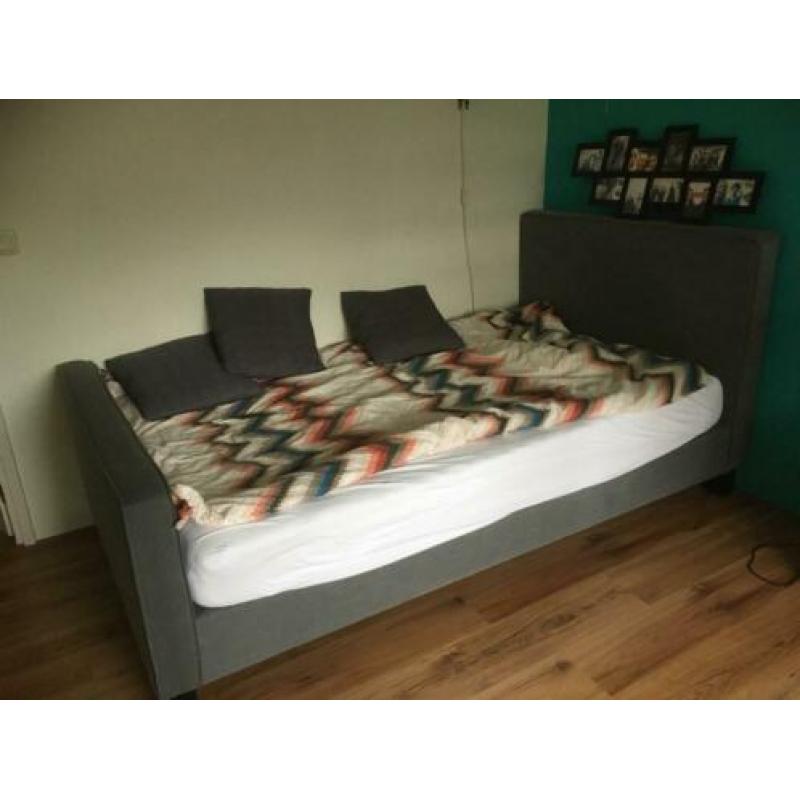 Bed - twijfelaar