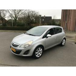 Opel Corsa 1.2-16V Cosmo 5 DEURS AIRCO