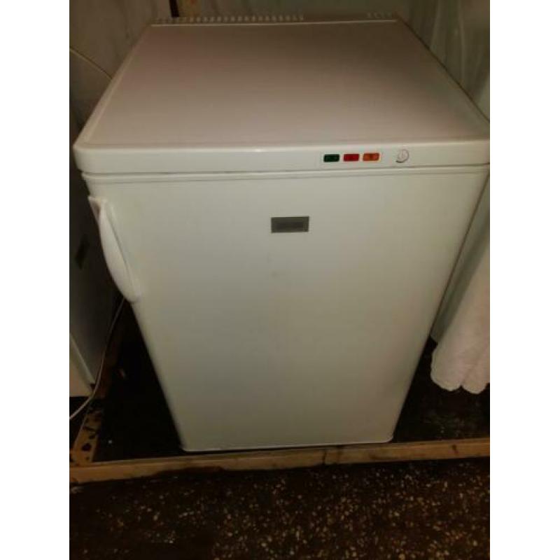 Zanussi vriezer tafel model