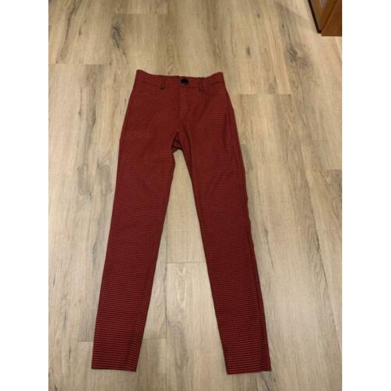 Te koop verschillende Broeken
