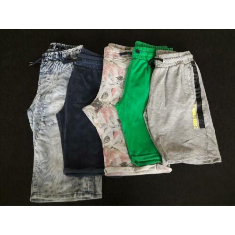 5 shorts maat 152