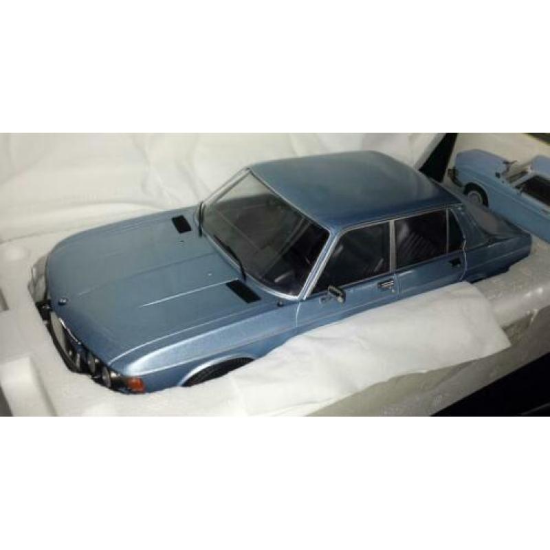 KK-Scale 1:18 blauwe BMW 3.0 S E3 2.Serie uit 1971 nieuw