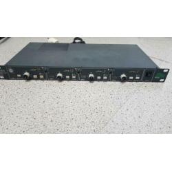 BSS fds360 digital frequency crossover