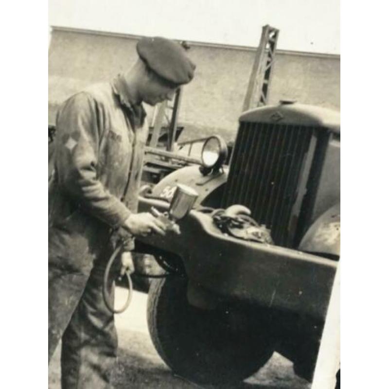 Foto’s van een (tijdelijke) Nederlandse legerbasis.