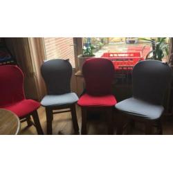 Eetkamerstoelen 4 stuks met 4 stoelhoezen