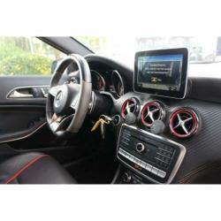 Mercedes-Benz A-Klasse 45 AMG 4MATIC Panorama Schaalstoelen