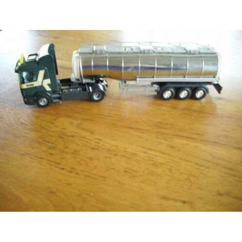 Goes transport DE MEERN .Tekno Scania 125 L met tanktrailer