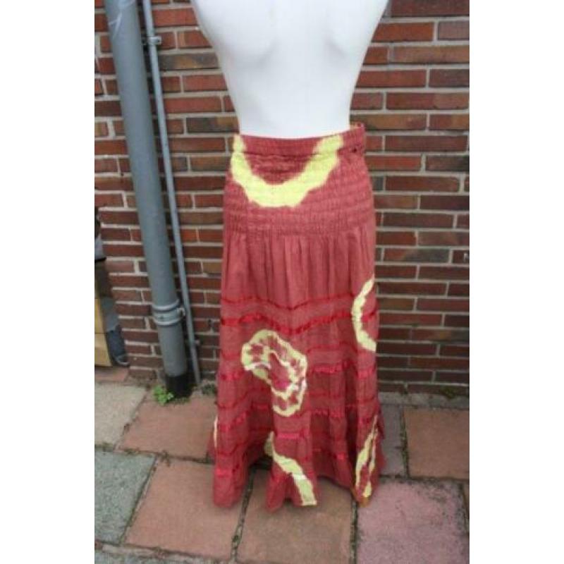 Rok rood Made in india mt M AANBIEDING