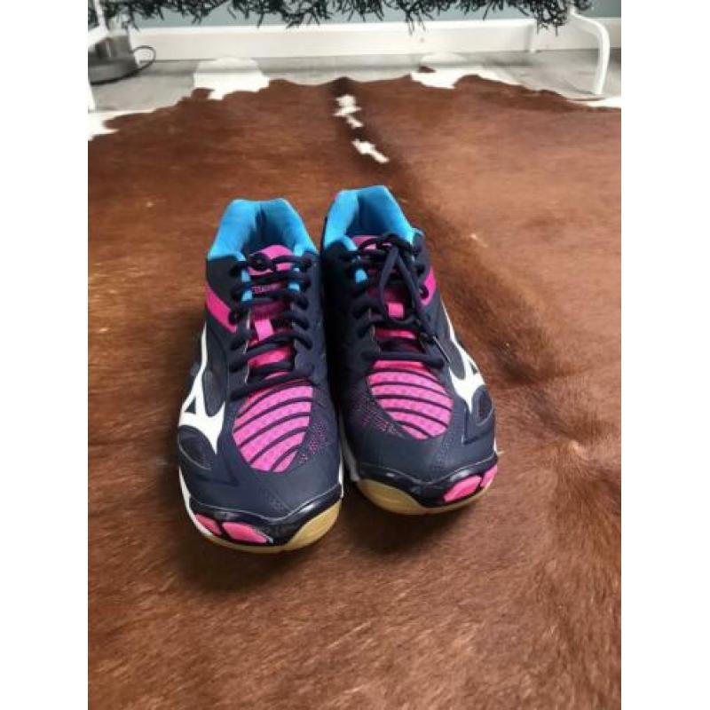 Mizuno Wave Lightning z3